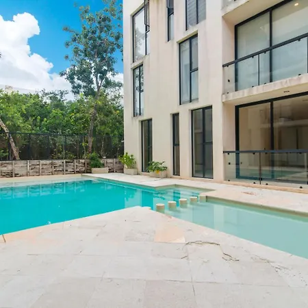 Boho Ground Floor Retreat Pool Near Beach